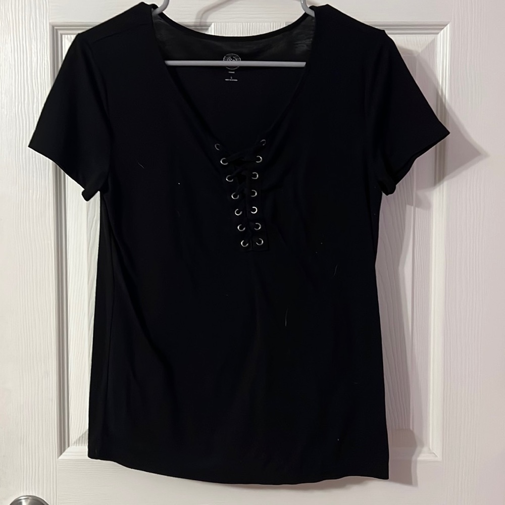 Tee Shirt with lace up neckline